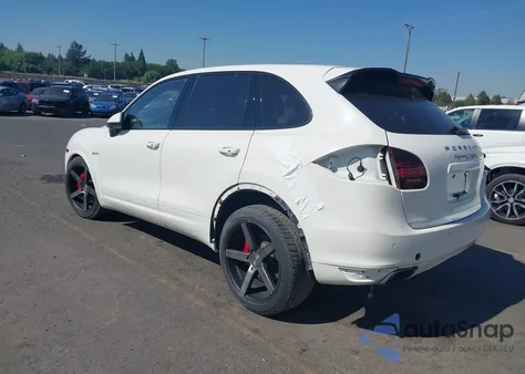 2012 Porsche Cayenne S Hybrid z USA, uszkodzony, nr VIN WP1AE2A25CLA90443